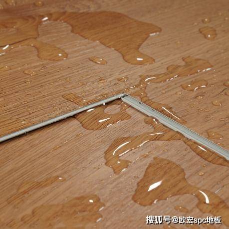 石塑地板松动时的胶水灌缝处理方案