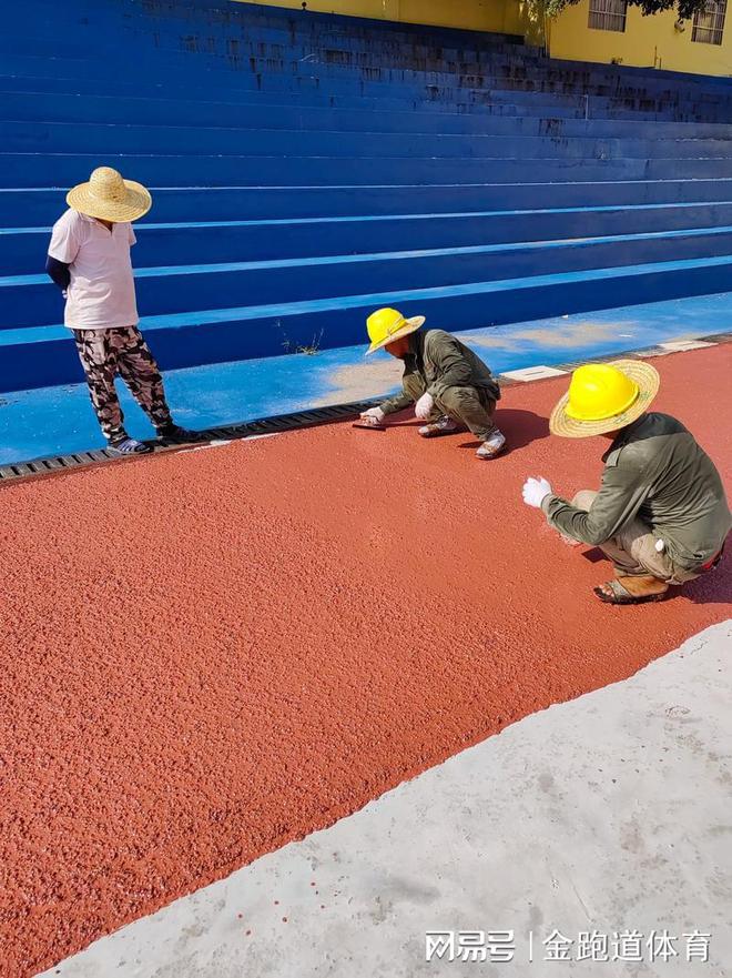 室外地毯用什么胶水——专业解读与选购建议