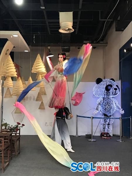 武汉特产丝巾，传统工艺与现代风尚的融合