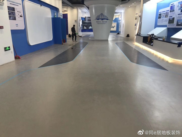 地板安装，胶水是否必需？