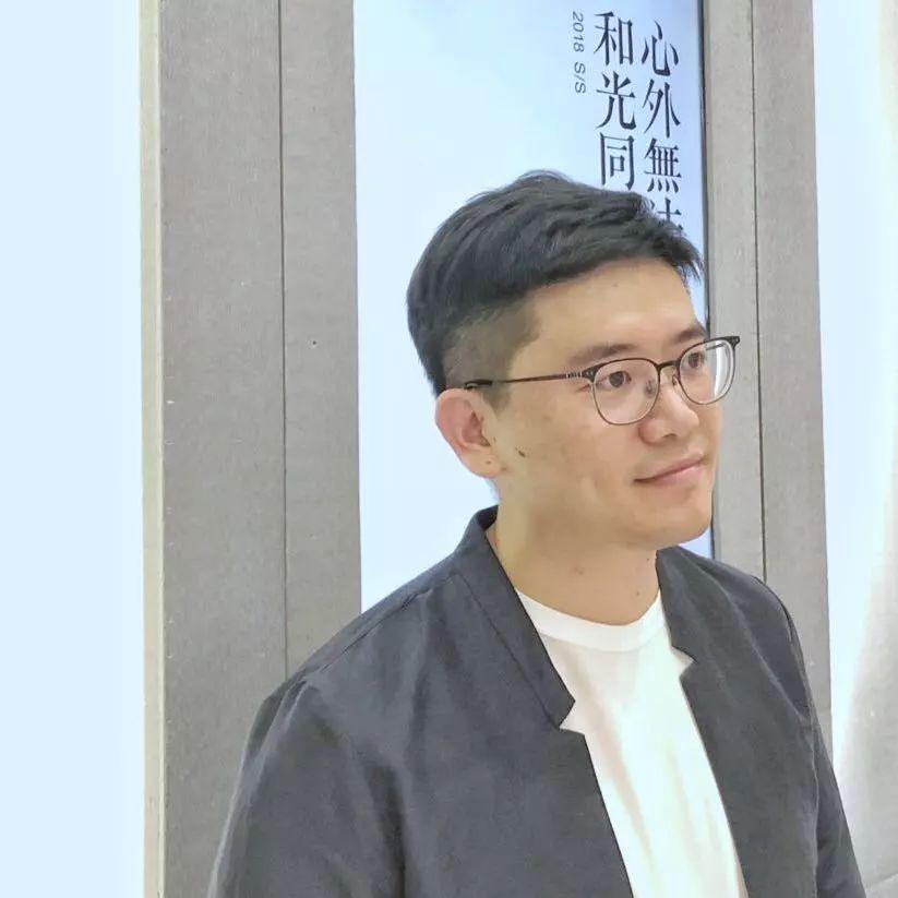 关于书的小诗歌