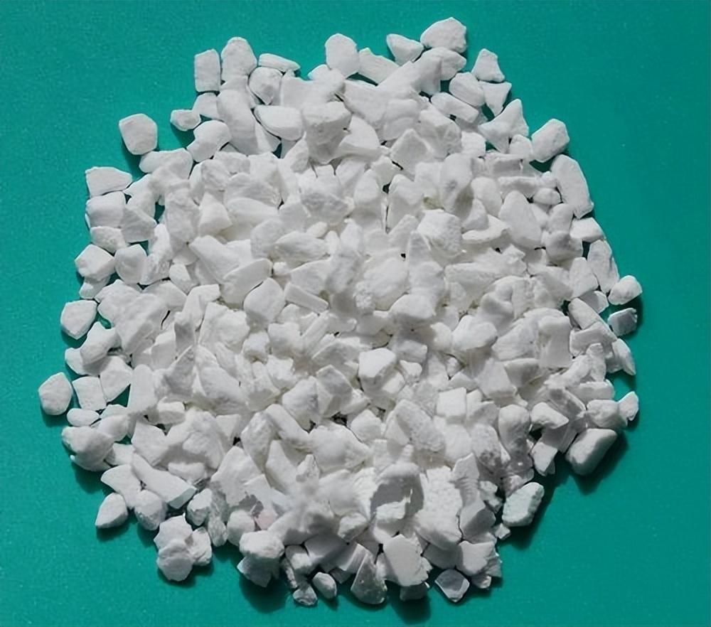 石墨电极与铜电极，性能特点及应用领域比较
