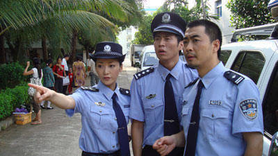 夏执勤警服，设计与功能性的完美结合
