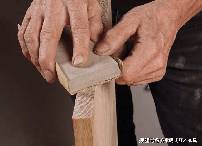 木材磨光技术，探究木材磨光的方法和工具