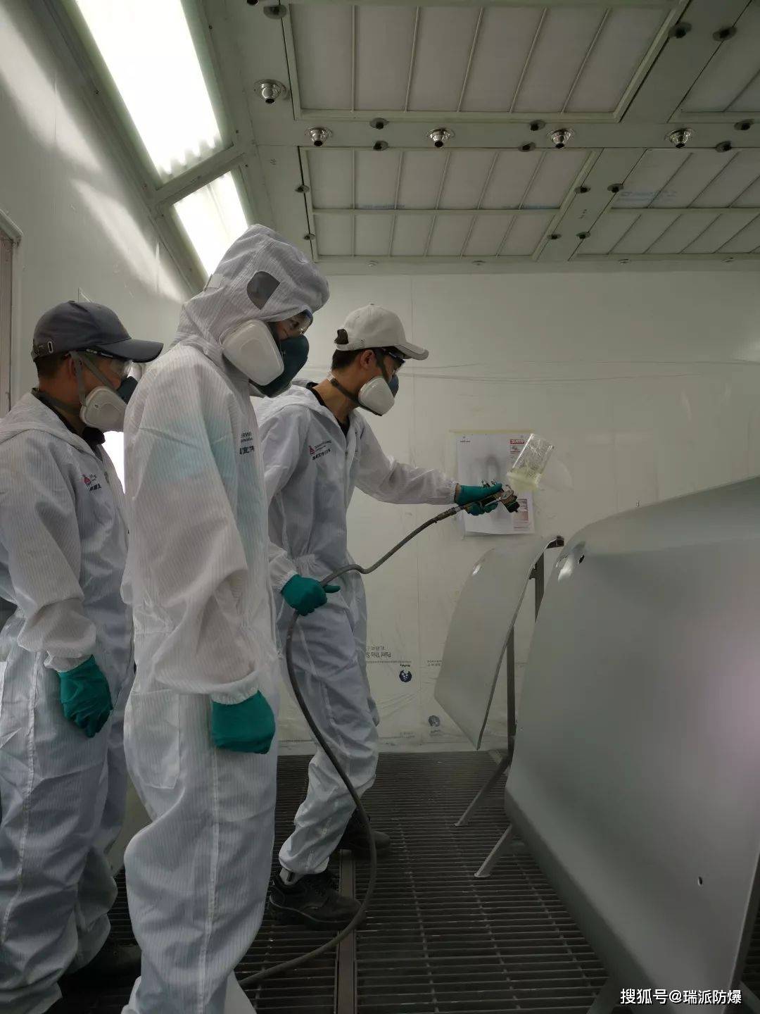 喷涂厂使用的区别，工艺、材料、应用与环保考量