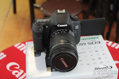 佳能EOS 60D重量与性能的综合体验