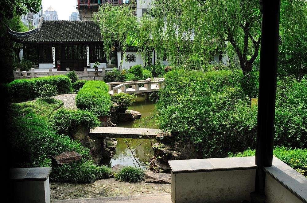 专业建筑设计，塑造未来的艺术与技术结合