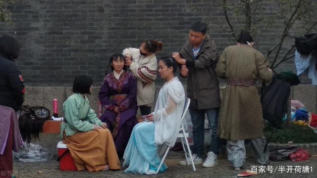 剧组打群演，探究背后的真相与管理之道