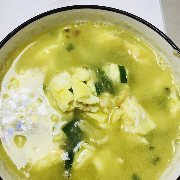 青蒜蛋花汤，一道美味与健康并存的佳肴