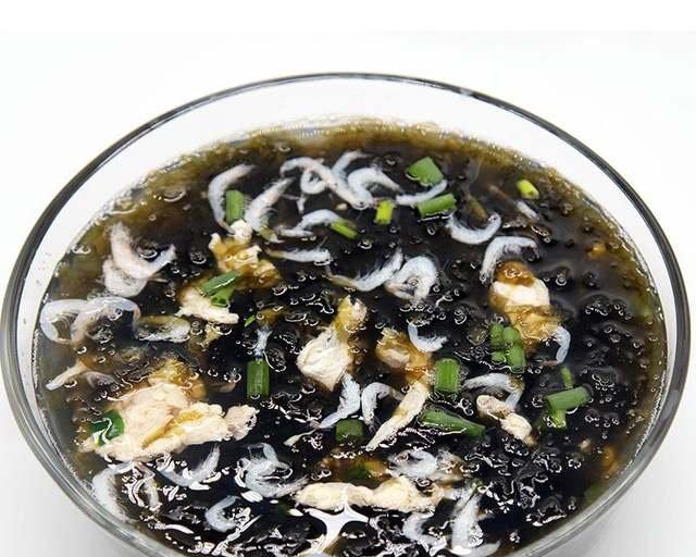 虾米紫菜蛋花汤，一道家常美食的做法