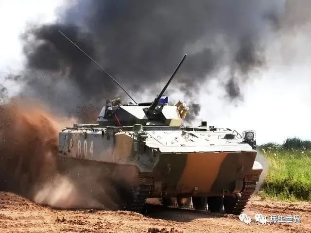 ZBD03式伞兵战车与BMD-3，现代战争中的空中突击力量