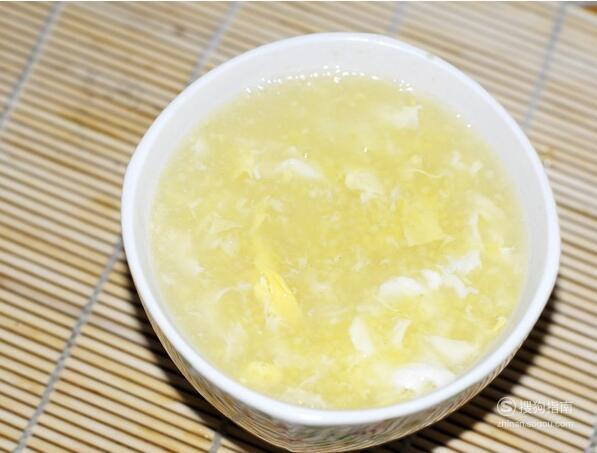 米酒蛋花汤，一道传统美味的家常汤品做法