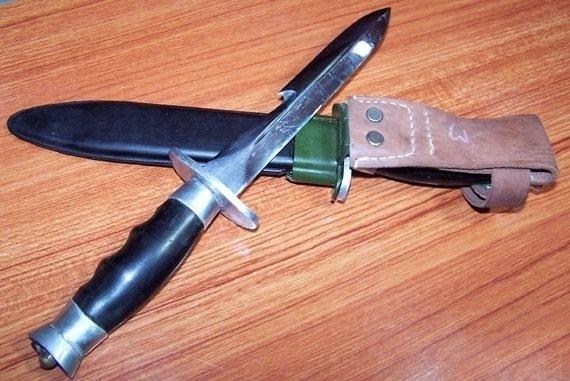 购买65伞兵刀，一段关于军刀的历史与选择的故事