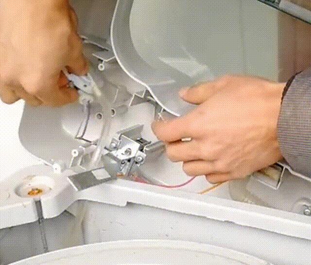 自动门感应器故障解析与应对策略
